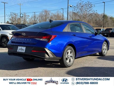 Certified 2026 Hyundai Elantra SE FWD image 13