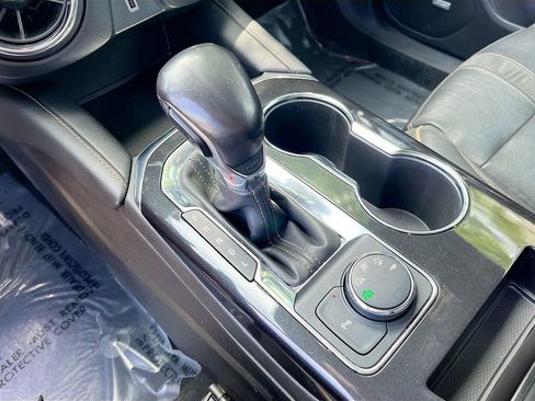 Used 2019 Chevrolet Blazer Premier image 17