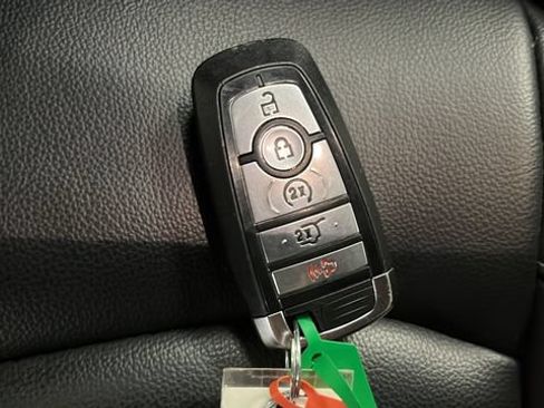 Used 2024 Ford Edge SEL w/ Convenience Package AWD/4WD image 39