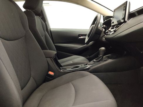 Used 2021 Toyota Corolla LE FWD image 21