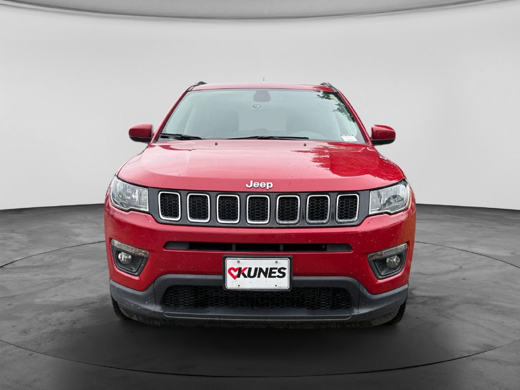 Used 2021 Jeep Compass Latitude w/ Convenience Group AWD/4WD image 3
