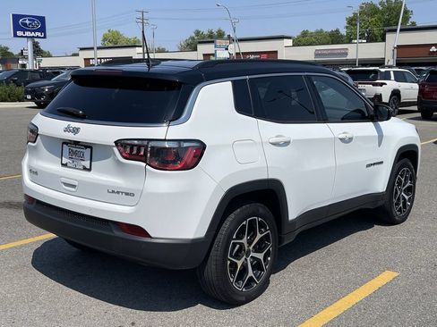Used 2025 Jeep Compass Limited AWD/4WD image 10