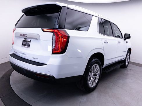Used 2023 GMC Yukon SLT w/ SLT Premium Package AWD/4WD image 16