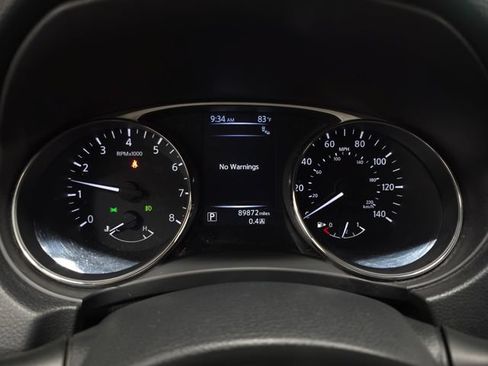 Used 2016 Nissan Rogue SV w/ SV Premium Package AWD/4WD image 19