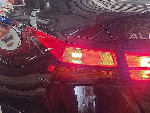 Used 2023 Nissan Altima 2.5 SL image 9