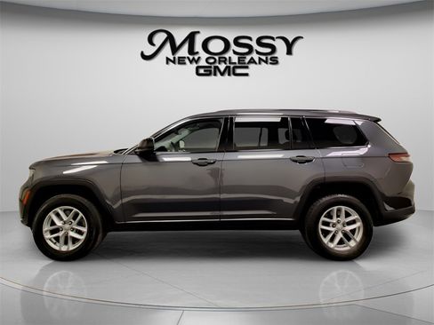 Used 2023 Jeep Grand Cherokee L Laredo image 8