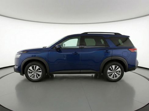 Used 2025 Nissan Pathfinder SV AWD/4WD image 5