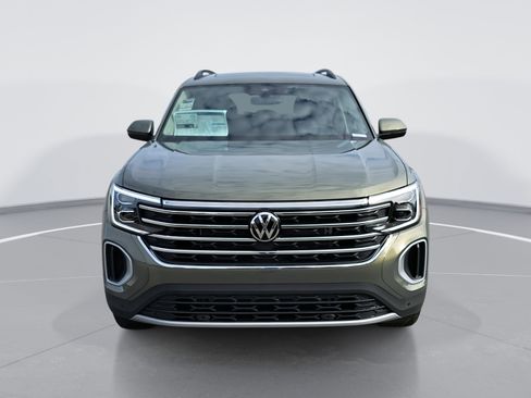 New 2026 Volkswagen Atlas SE image 8