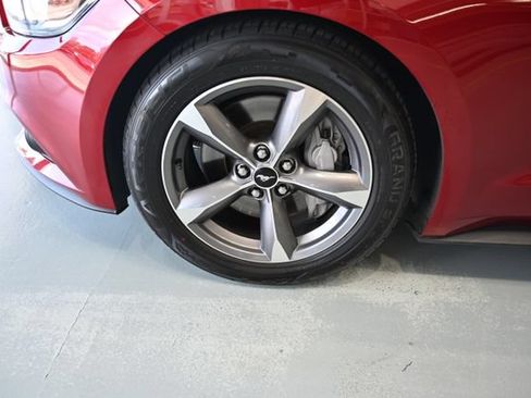 Used 2015 Ford Mustang GT RWD image 28