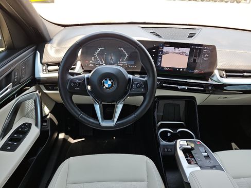 Used 2026 BMW X2 xDrive28i AWD/4WD image 10
