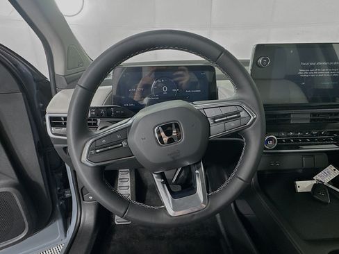 Used 2025 Honda Prologue Touring image 10