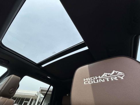 New 2026 Chevrolet Tahoe High Country AWD/4WD image 11