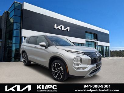 Used 2023 Mitsubishi Outlander SE