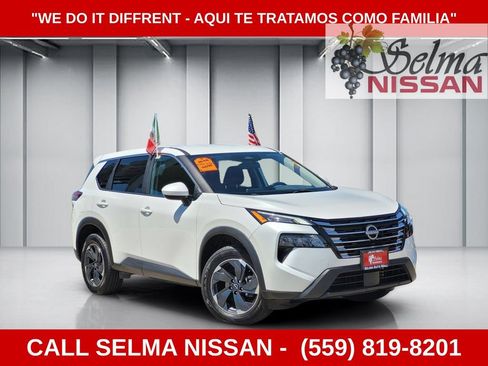 Used 2024 Nissan Rogue SV AWD/4WD image 1