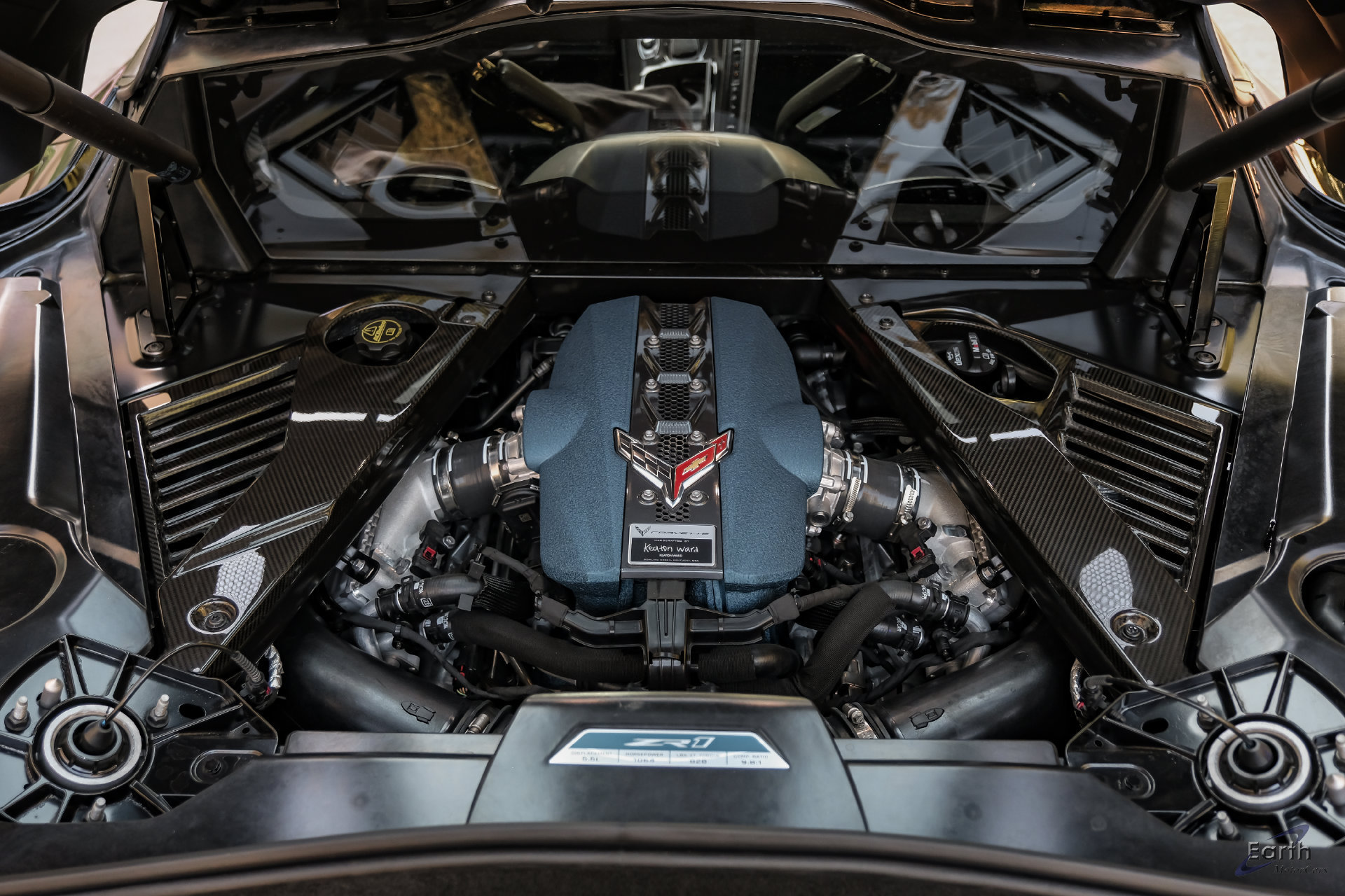 Used 2025 Chevrolet Corvette ZR1 w/ ZR1 Carbon Fiber Aero Package RWD image 3