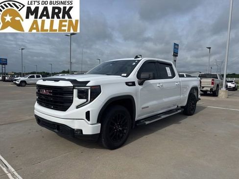 Used 2025 GMC Sierra 1500 Elevation AWD/4WD image 2