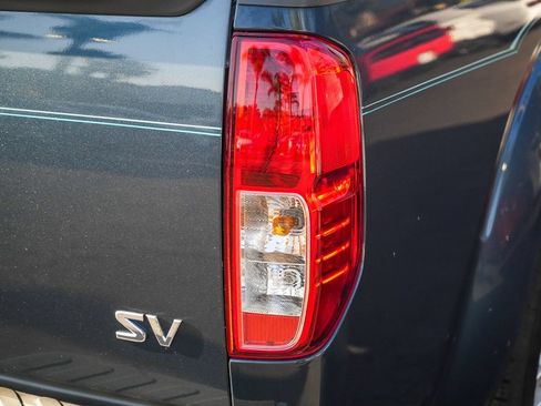 Used 2015 Nissan Frontier SV RWD image 7