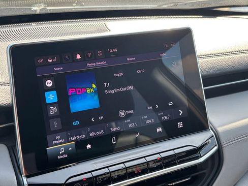 Used 2025 Jeep Compass Limited image 21