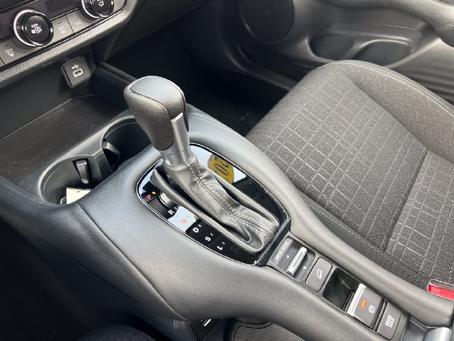 Used 2024 Honda HR-V LX image 25