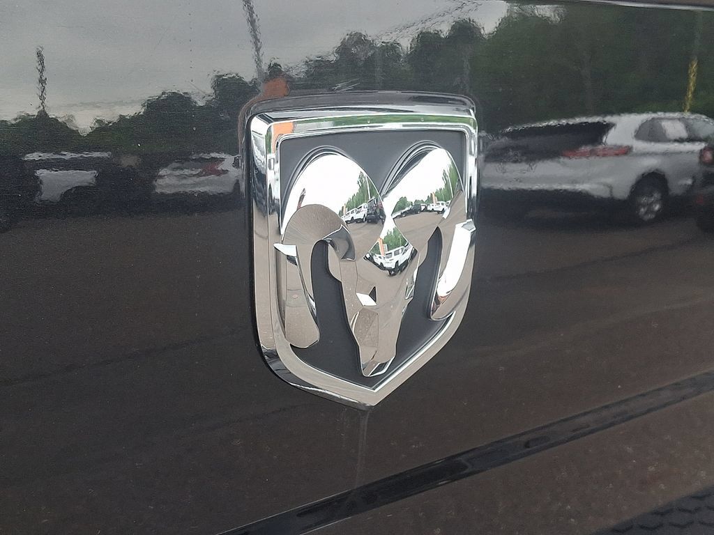 Used 2016 RAM 2500 Power Wagon w/ Luxury Group AWD/4WD image 32