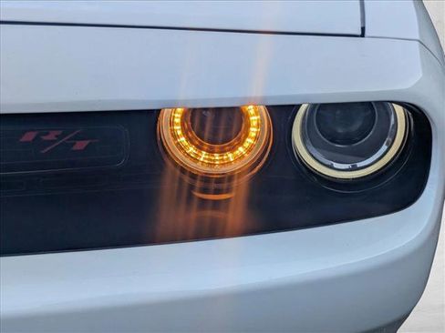 Used 2018 Dodge Challenger R/T Scat Pack w/ Leather Interior Group image 5