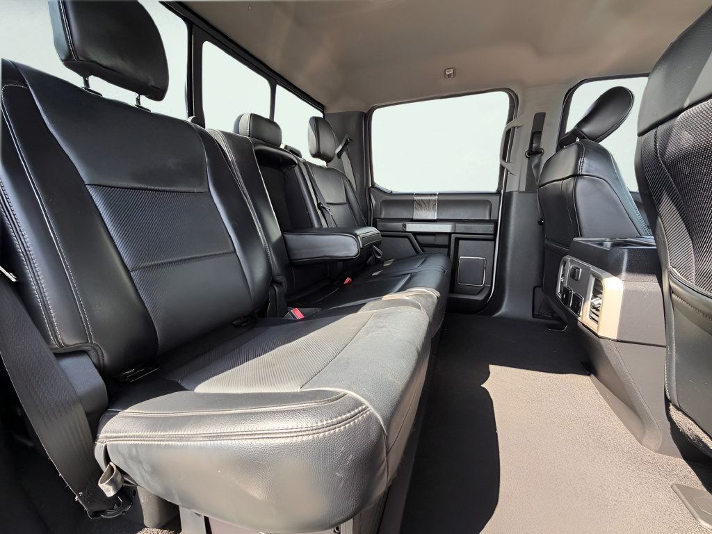 Used 2019 Ford F250 Lariat w/ Lariat Ultimate Package AWD/4WD image 32