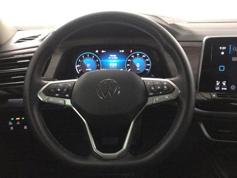 Used 2024 Volkswagen Atlas SEL AWD/4WD image 21