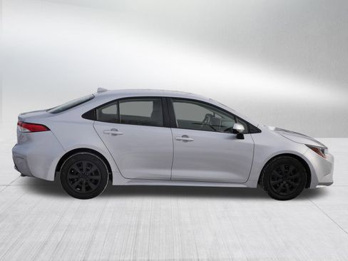 Used 2020 Toyota Corolla LE image 8