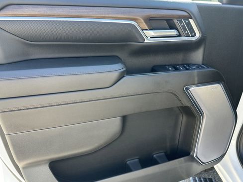 Used 2024 Chevrolet Silverado 3500 High Country w/ High Country Premium Package image 11