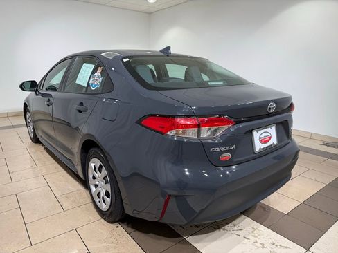 Certified 2023 Toyota Corolla LE image 3