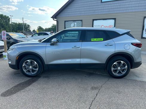 Used 2025 Chevrolet Blazer LT FWD image 8