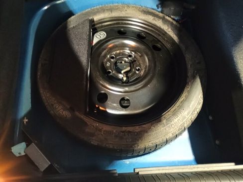 Used 2001 Jaguar XK8 Convertible image 45