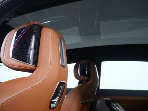 Certified 2025 BMW 740i image 19