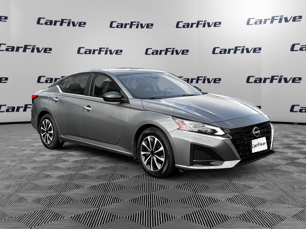 Used 2024 Nissan Altima 2.5 S FWD image 8