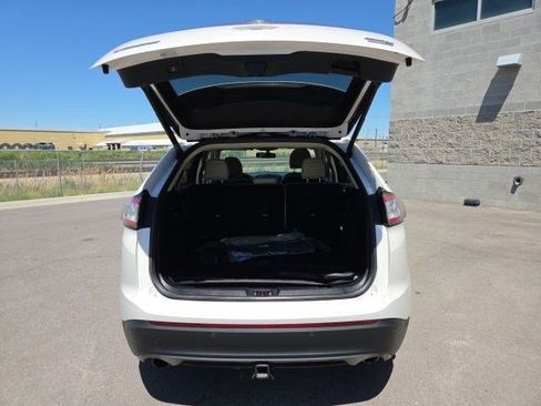 Used 2017 Ford Edge SEL w/ Equipment Group 201A AWD/4WD image 16