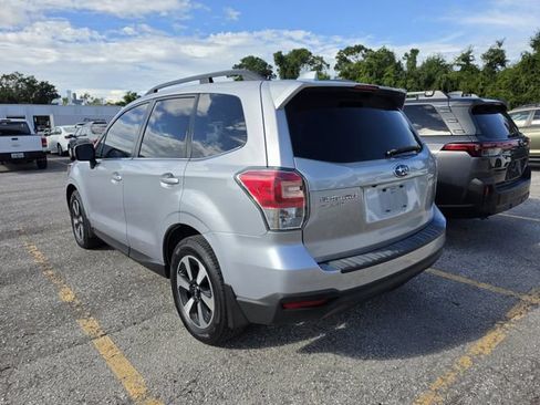 Used 2017 Subaru Forester 2.5i Limited w/ Protection Package #2 AWD/4WD image 9