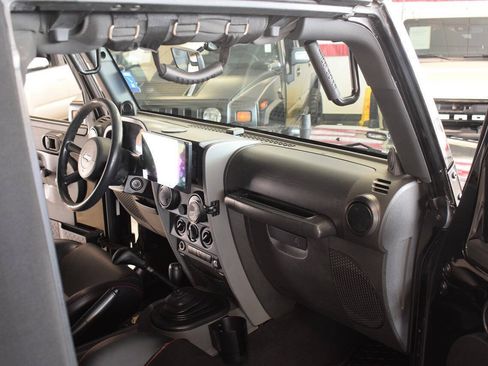 Used 2008 Jeep Wrangler X AWD/4WD image 43