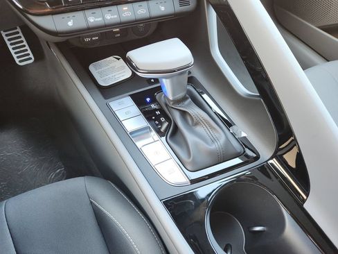 New 2026 Hyundai Elantra SEL Sport FWD image 18