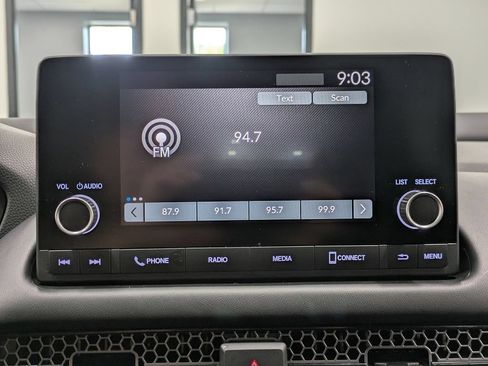 Used 2023 Honda HR-V Sport image 11