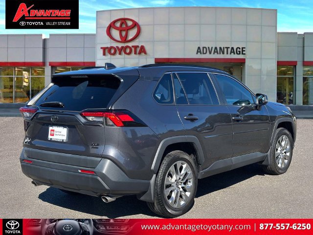 Used 2023 Toyota RAV4 XLE Premium AWD/4WD image 7