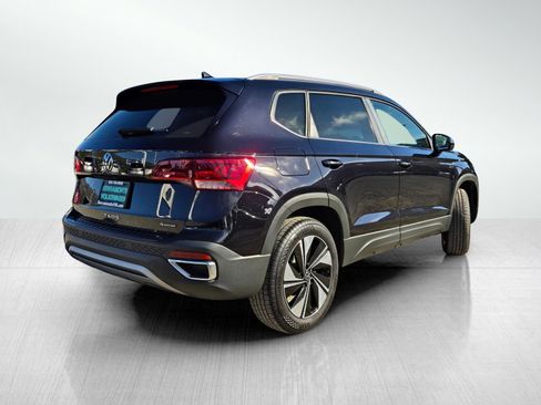 Used 2024 Volkswagen Taos SE image 4