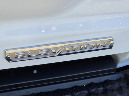 Used 2024 GMC Canyon Elevation RWD image 11