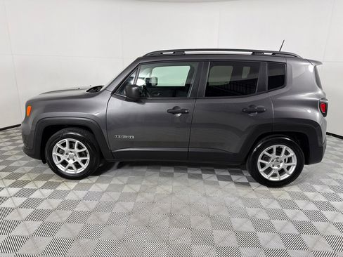 Used 2019 Jeep Renegade Sport w/ Sport Appearance Group image 8