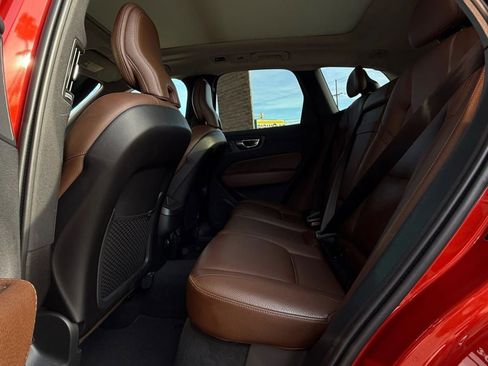 Used 2019 Volvo XC60 T5 Momentum w/ Advanced Package image 44