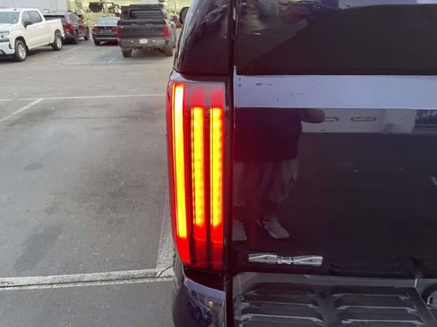 Used 2025 Toyota Tundra Limited image 15