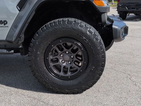 Used 2023 Jeep Wrangler Unlimited Sport w/ Xtreme 35 Tire Package AWD/4WD image 10