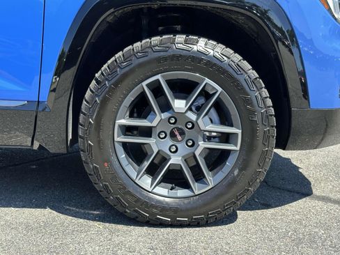 New 2026 GMC Terrain AT4 w/ Convenience Package III image 24