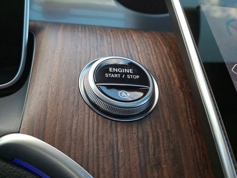 Used 2026 Mercedes-Benz GLC 300 4MATIC image 19