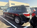 Used 2012 Toyota Highlander SE image 3