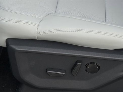 New 2026 Ford Expedition Platinum w/ Driver's Package image 11